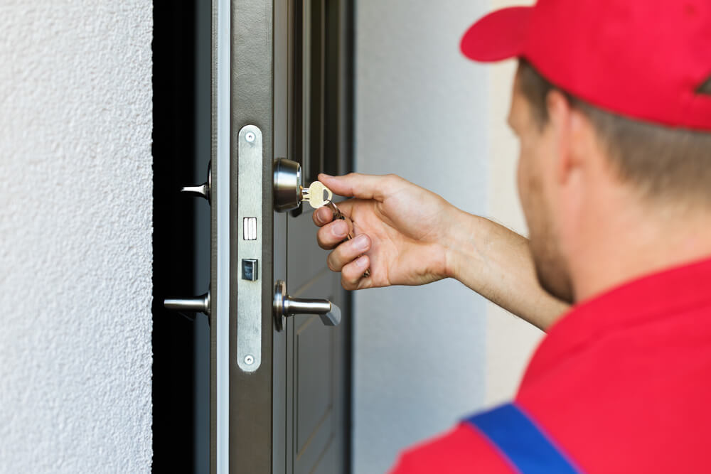 How Quickly Can You Get an Emergency Locksmith in London?